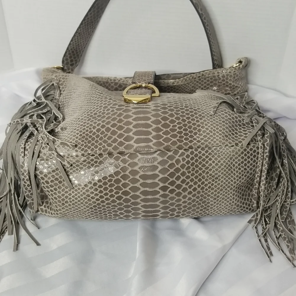 G.I.L.I. LEATHER FRINGE HOBO BAG IN GREY SNAKE EMBOSSED